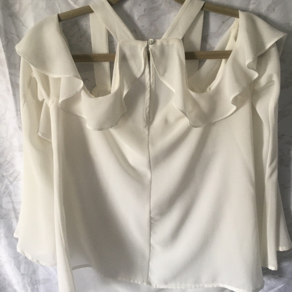 Sheer cold shoulder blouse - Picture 3 of 4